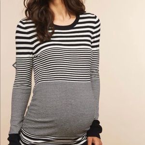 Maternity lightweight sweater